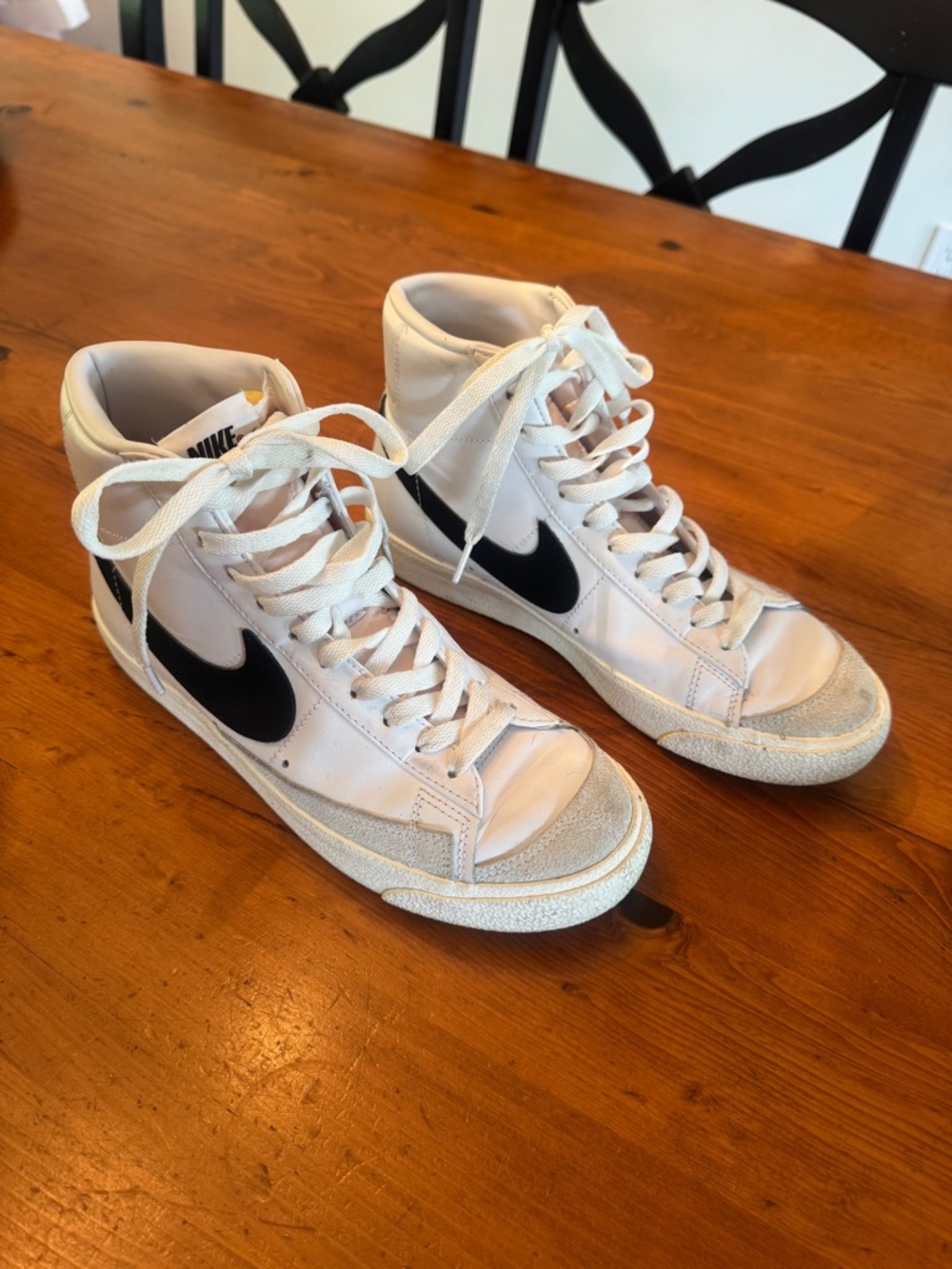 Nike White High-Top Sneakers with Black Swoosh sz W 8.5 | M 7